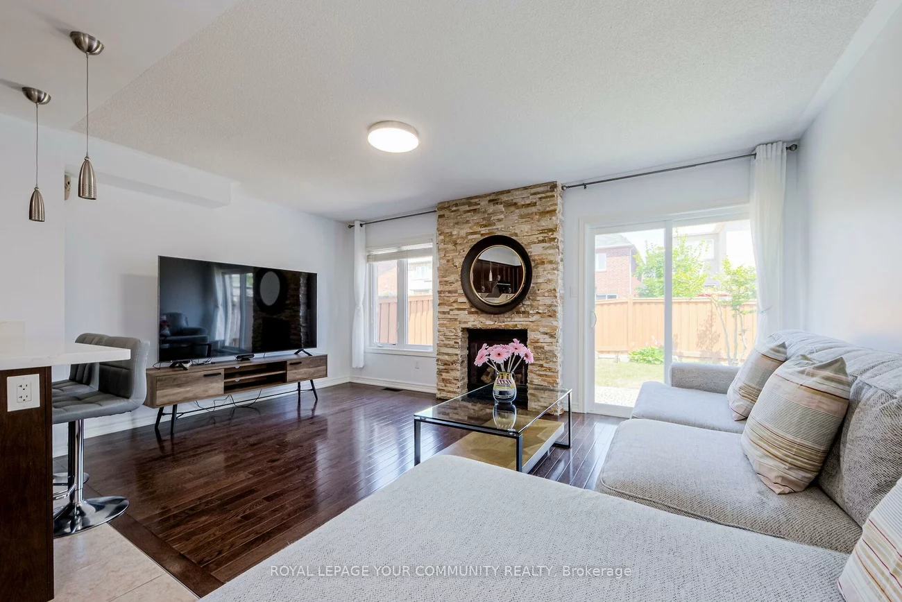 34, Meadowhawk, Bradford, Bradford West Gwillimbury
