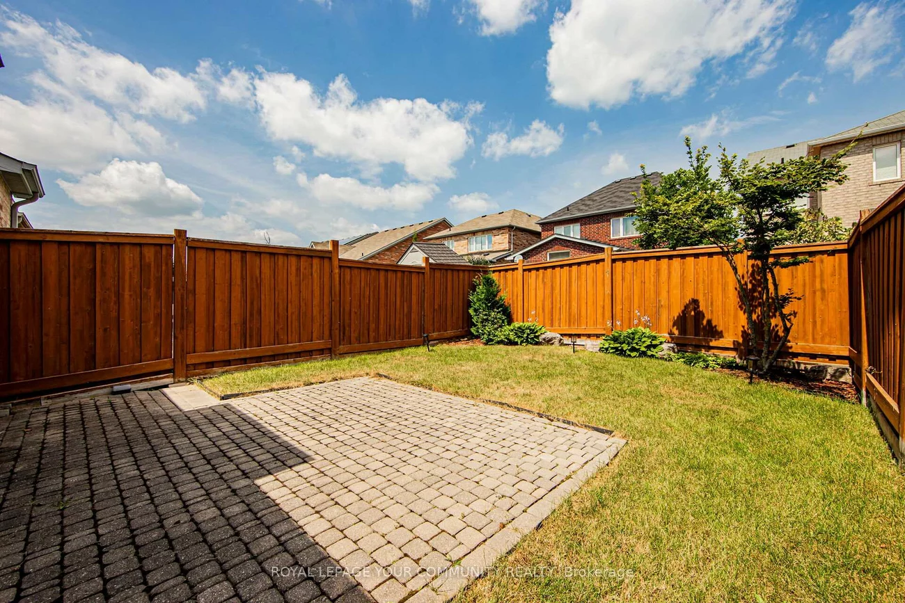 34, Meadowhawk, Bradford, Bradford West Gwillimbury