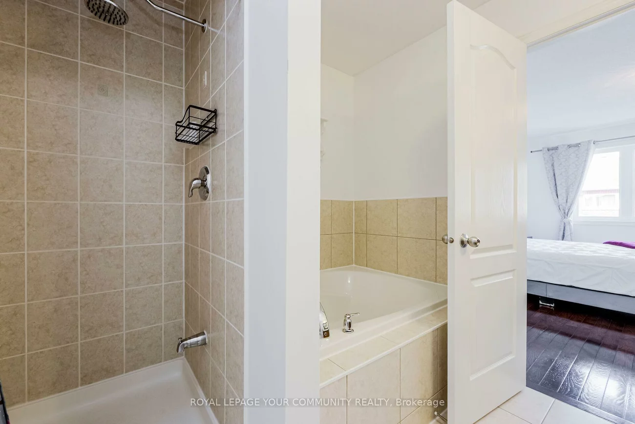 34, Meadowhawk, Bradford, Bradford West Gwillimbury