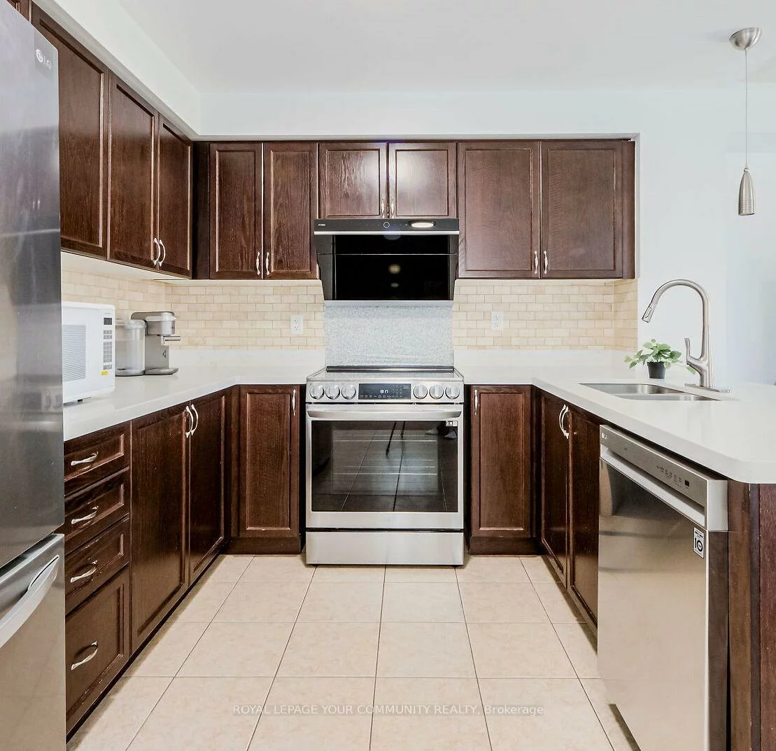 34, Meadowhawk, Bradford, Bradford West Gwillimbury