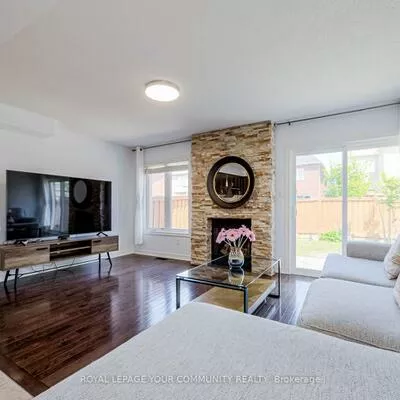 34, Meadowhawk, Bradford, Bradford West Gwillimbury