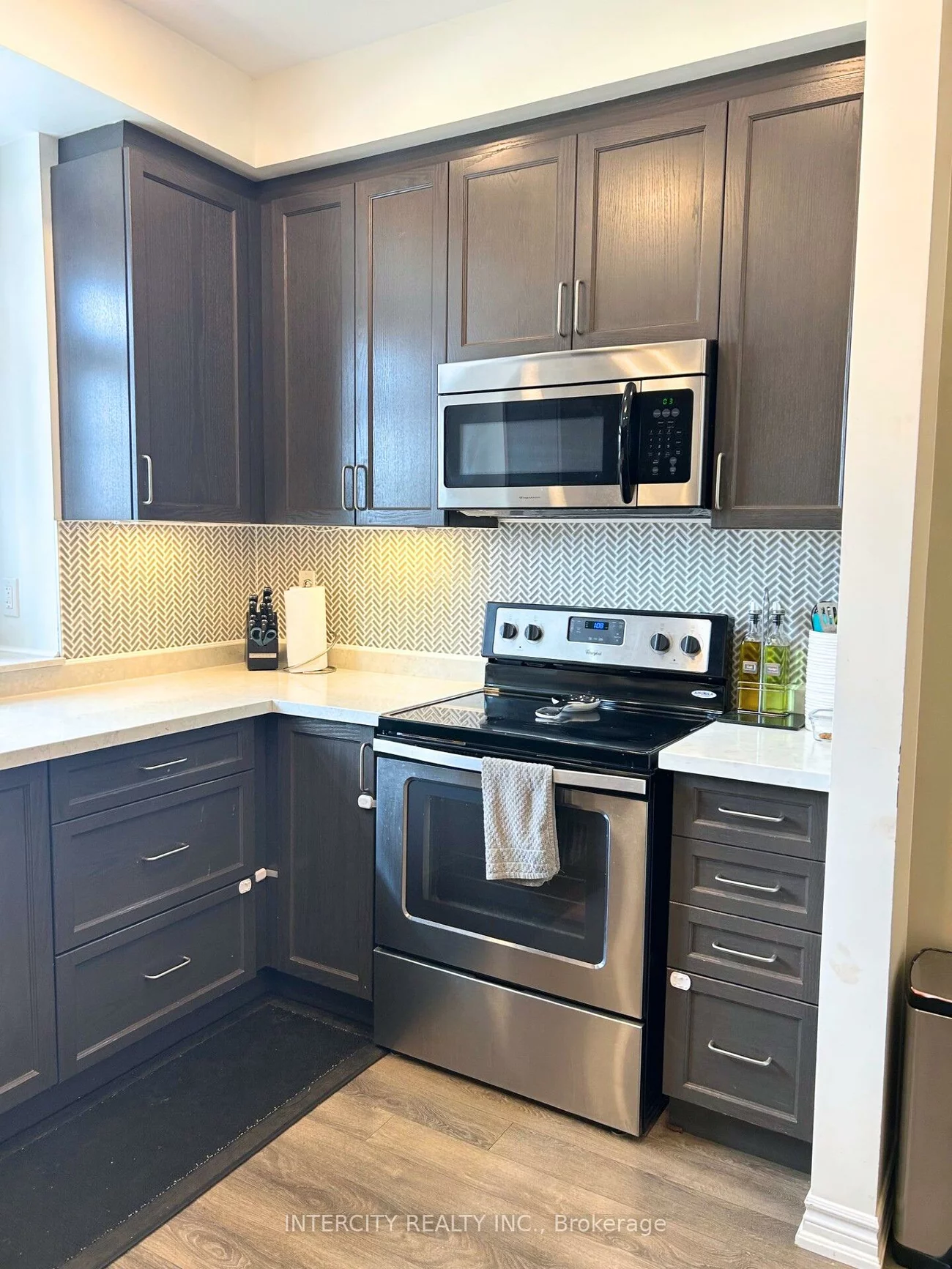 145, Taucar, Bradford, Bradford West Gwillimbury