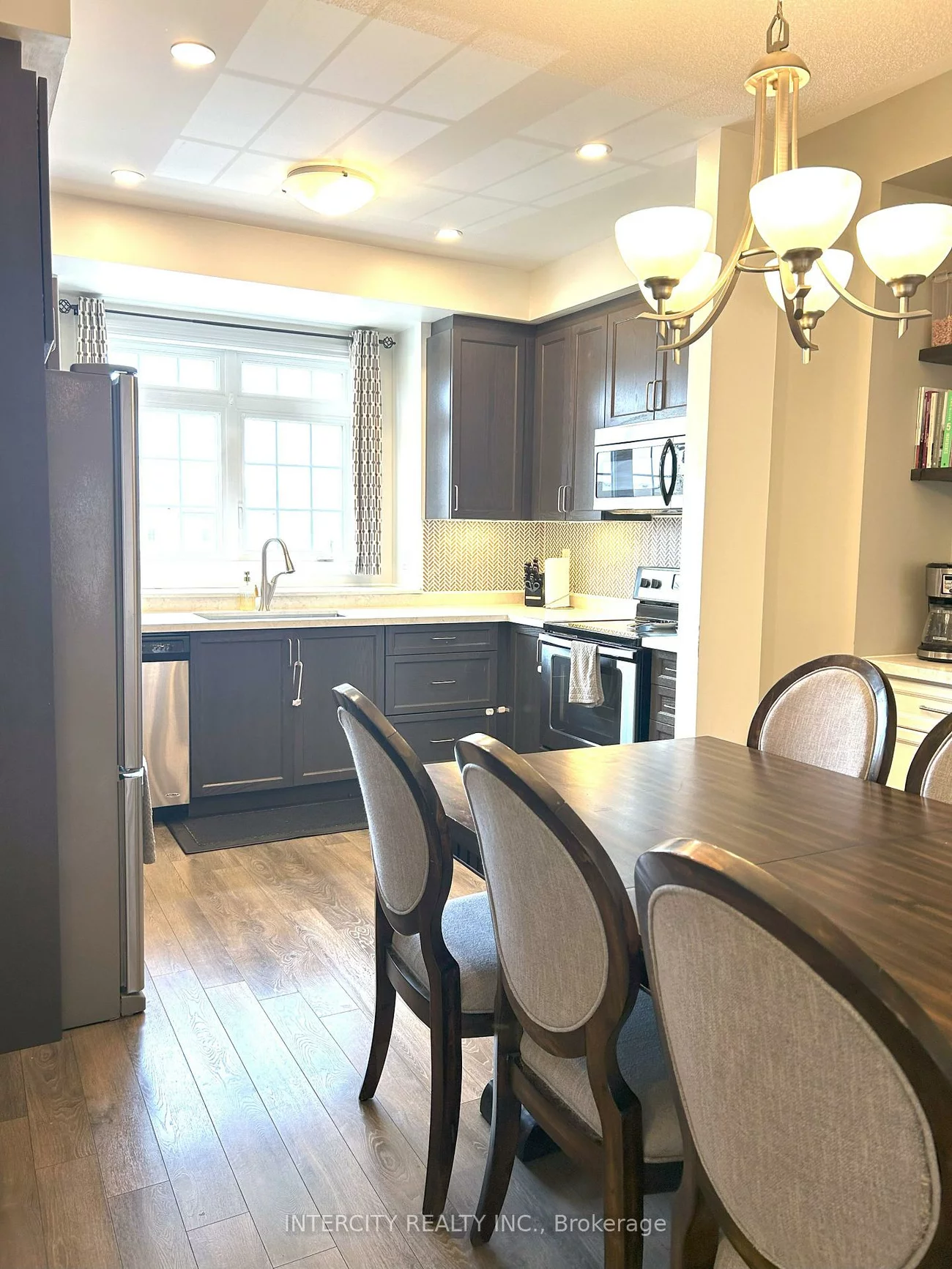 145, Taucar, Bradford, Bradford West Gwillimbury