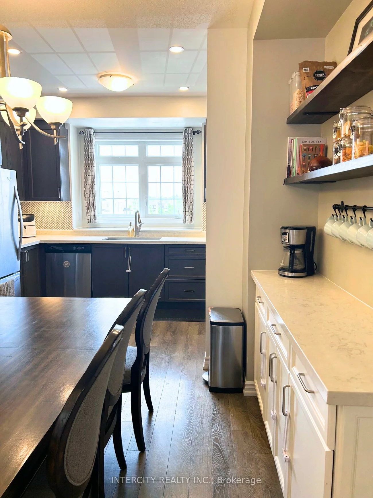 145, Taucar, Bradford, Bradford West Gwillimbury