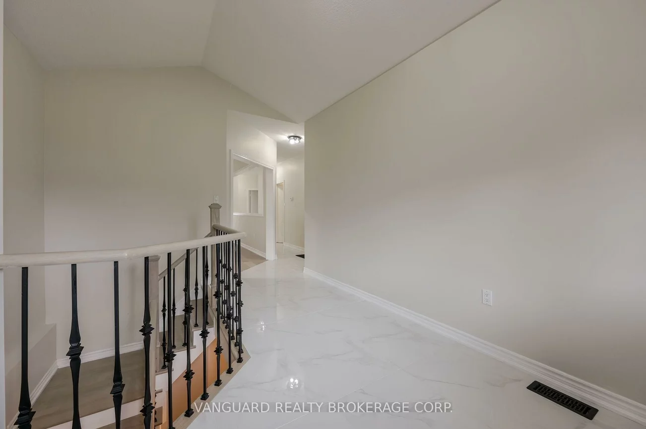 89, Saint, Bradford, Bradford West Gwillimbury