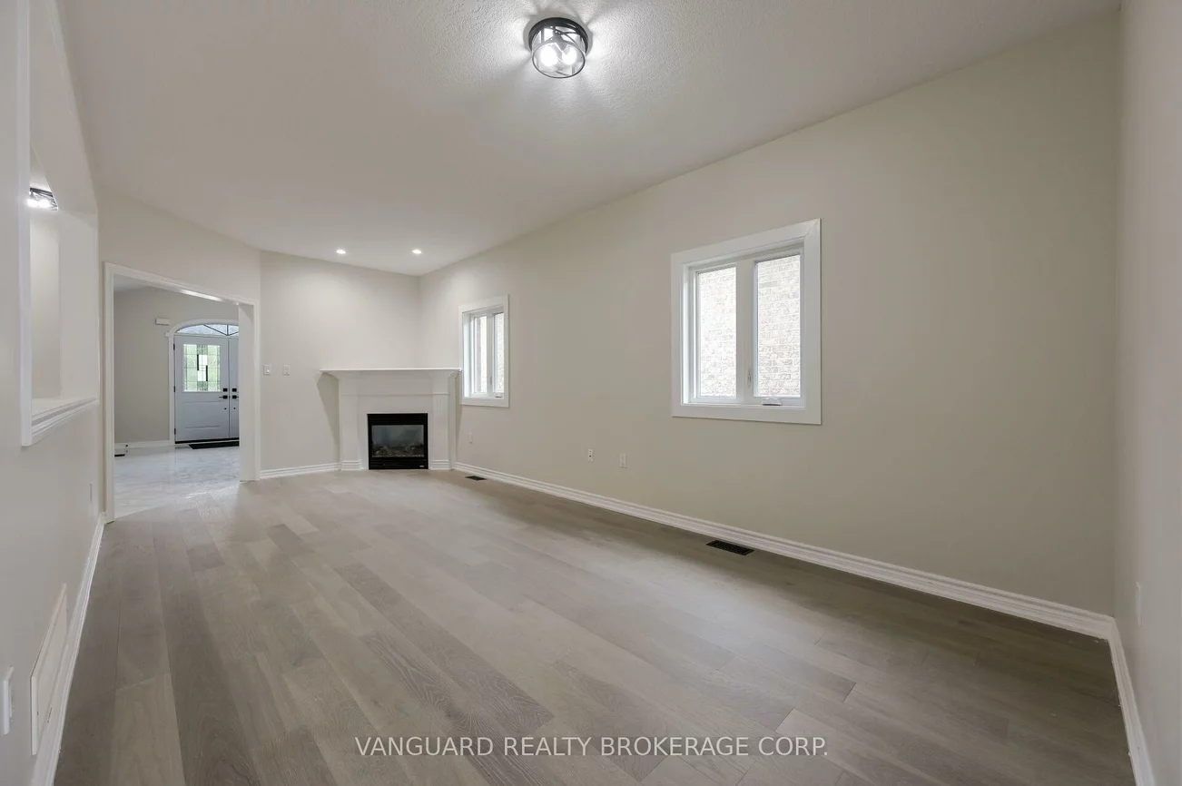 89, Saint, Bradford, Bradford West Gwillimbury