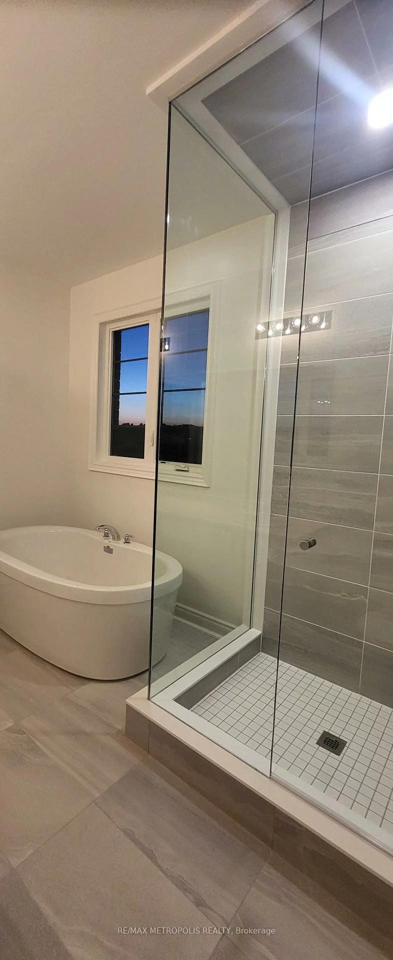 10, Wraggs, Bond Head, Bradford West Gwillimbury