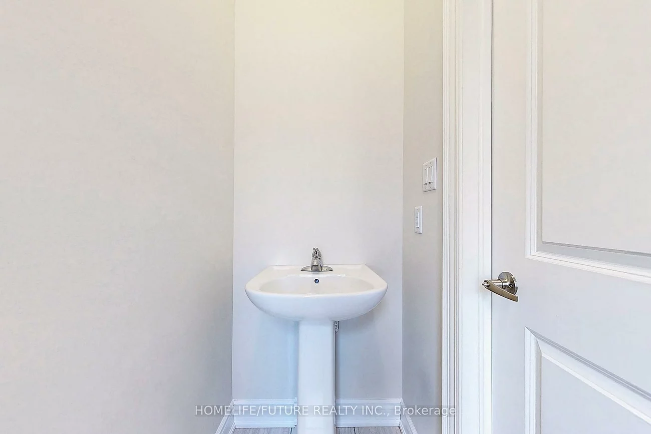 227, Heritage, Bradford, Bradford West Gwillimbury