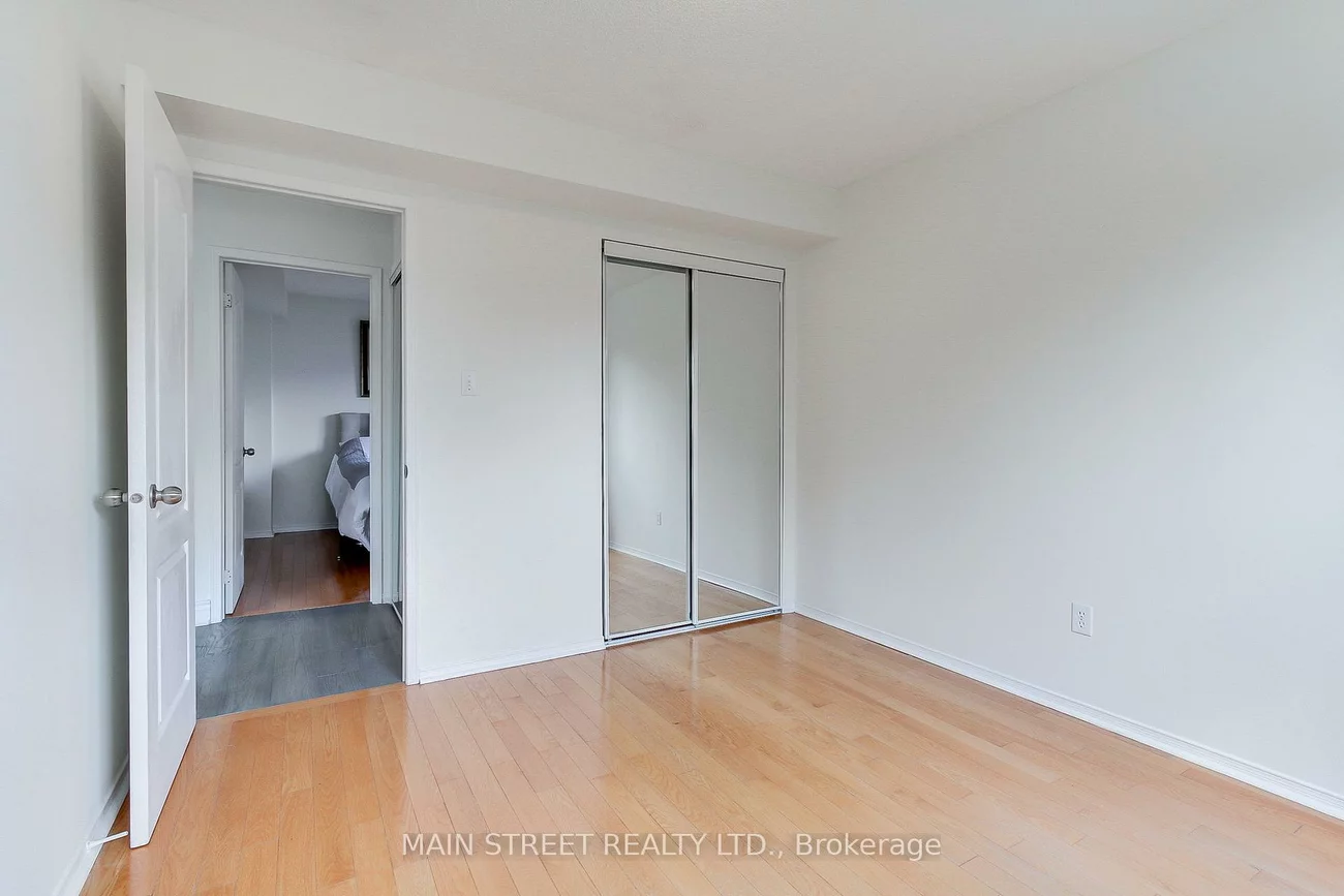 215, Melbourne, Bradford, Bradford West Gwillimbury