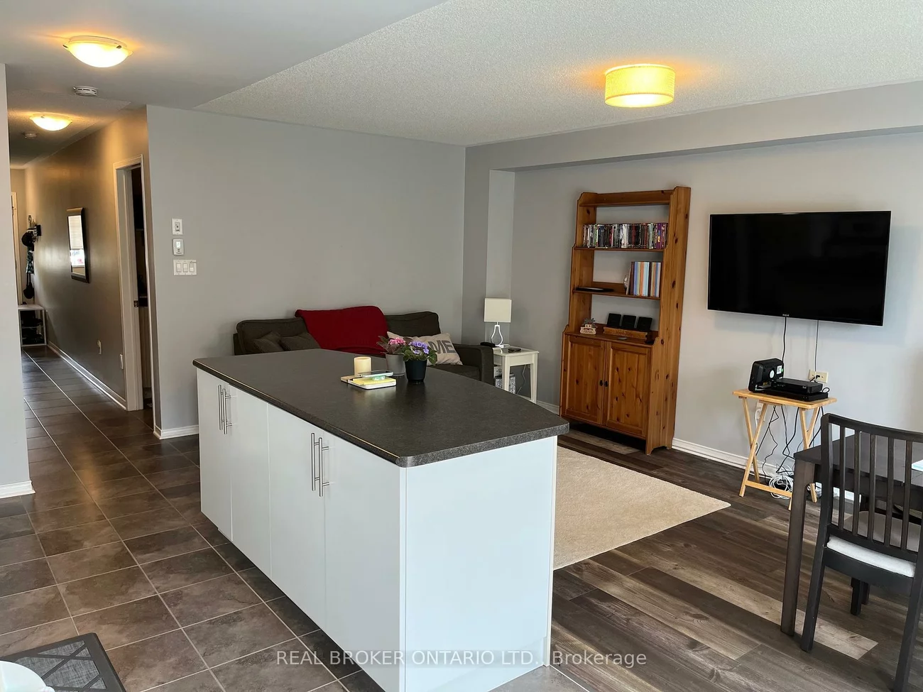 106, Russel, Bradford, Bradford West Gwillimbury