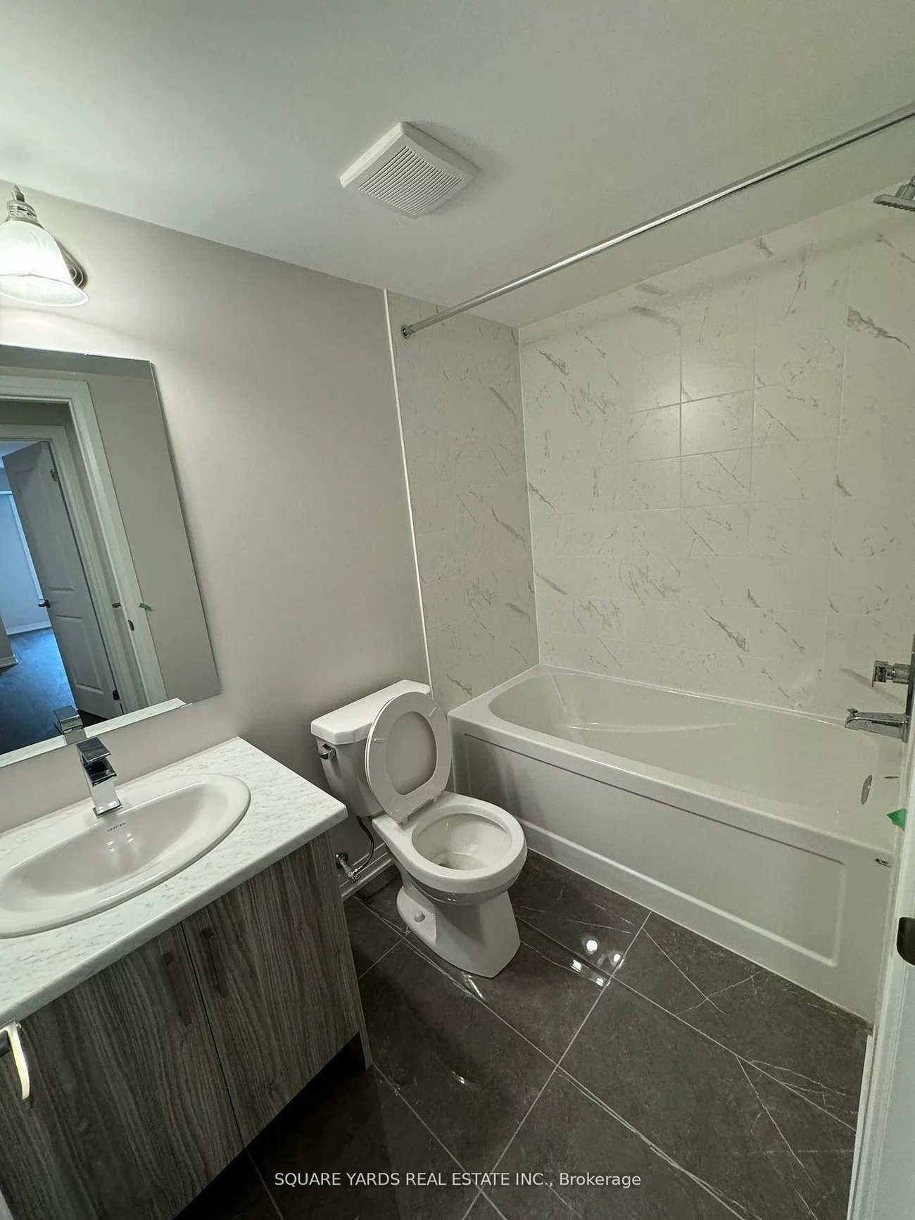 21, Baynes, Bradford, Bradford West Gwillimbury