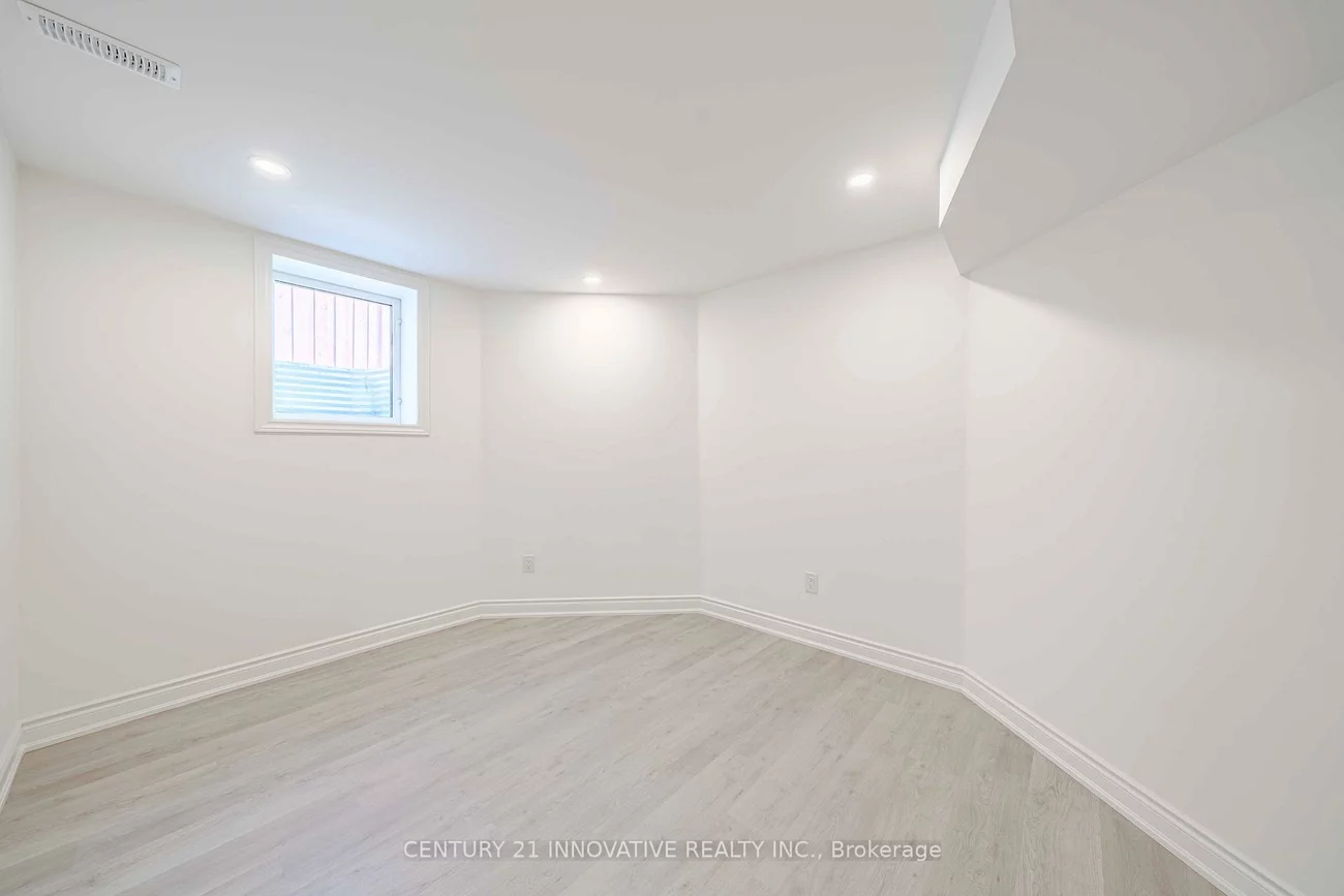 921, Langford, Bradford, Bradford West Gwillimbury