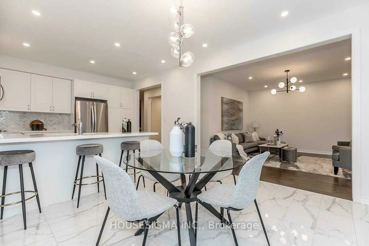 121, Ferragine, Bradford, Bradford West Gwillimbury