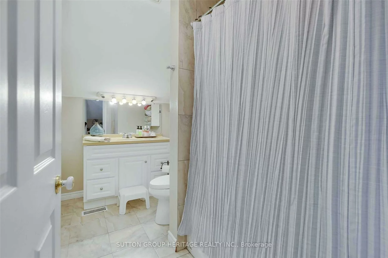 150, Toronto, Bradford, Bradford West Gwillimbury