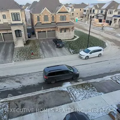 39, Montrose, Bradford, Bradford West Gwillimbury