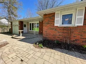 108, Hurd, Bradford, Bradford West Gwillimbury