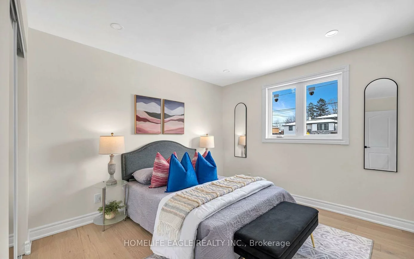 244, Simcoe, Bradford, Bradford West Gwillimbury