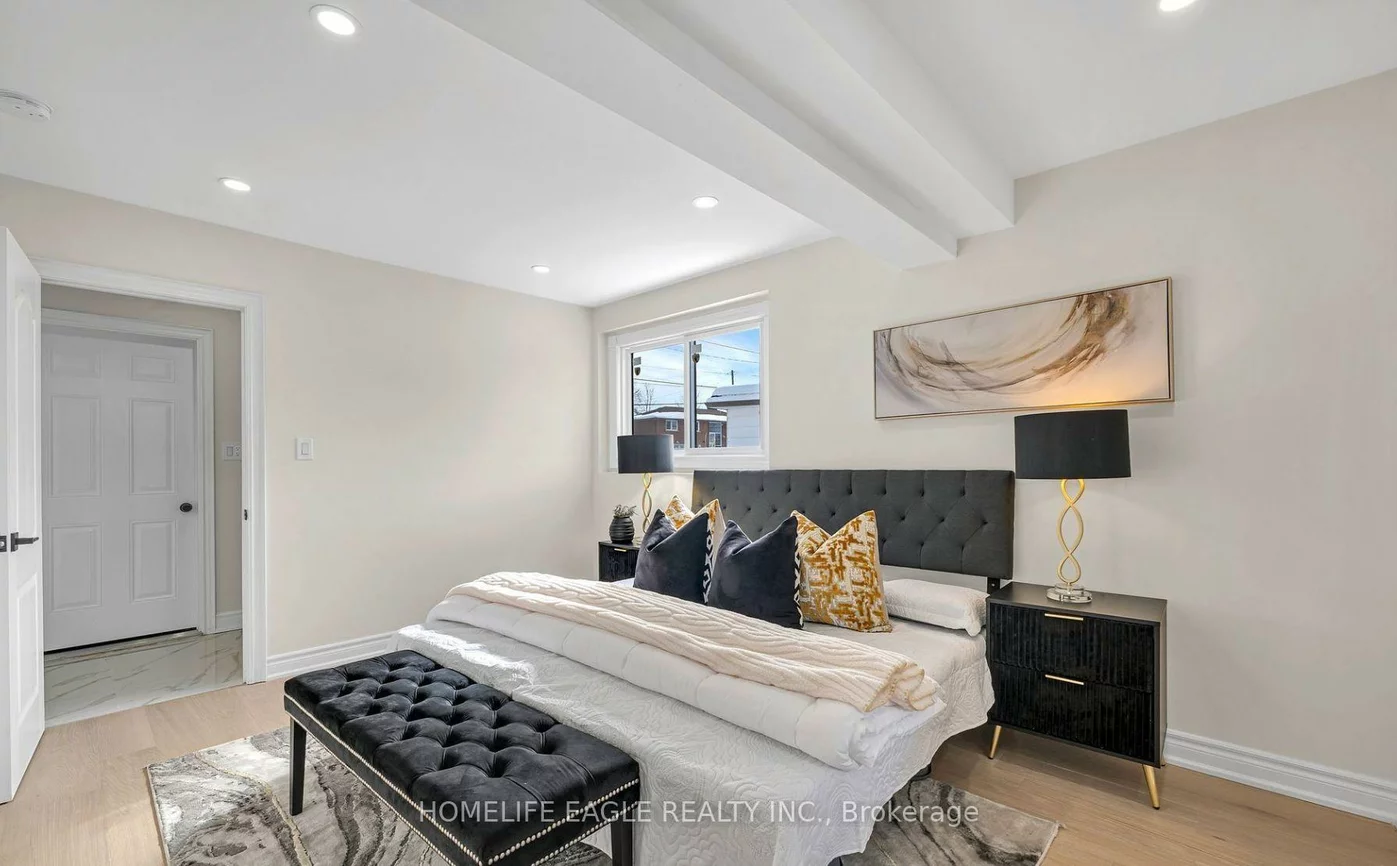 244, Simcoe, Bradford, Bradford West Gwillimbury