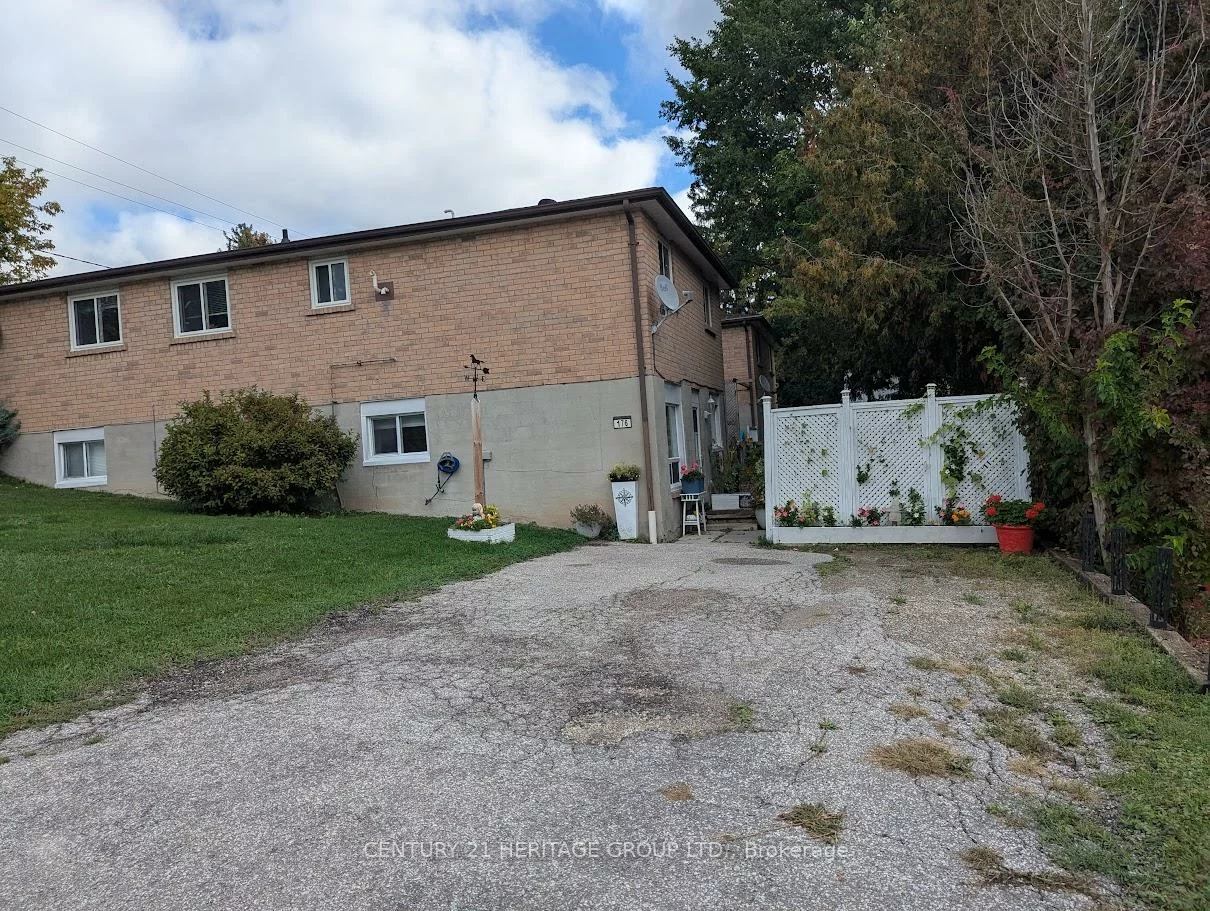 176, John, Bradford, Bradford West Gwillimbury