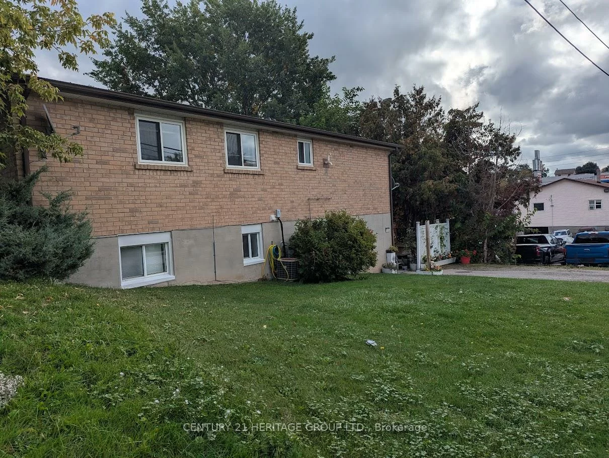 176, John, Bradford, Bradford West Gwillimbury