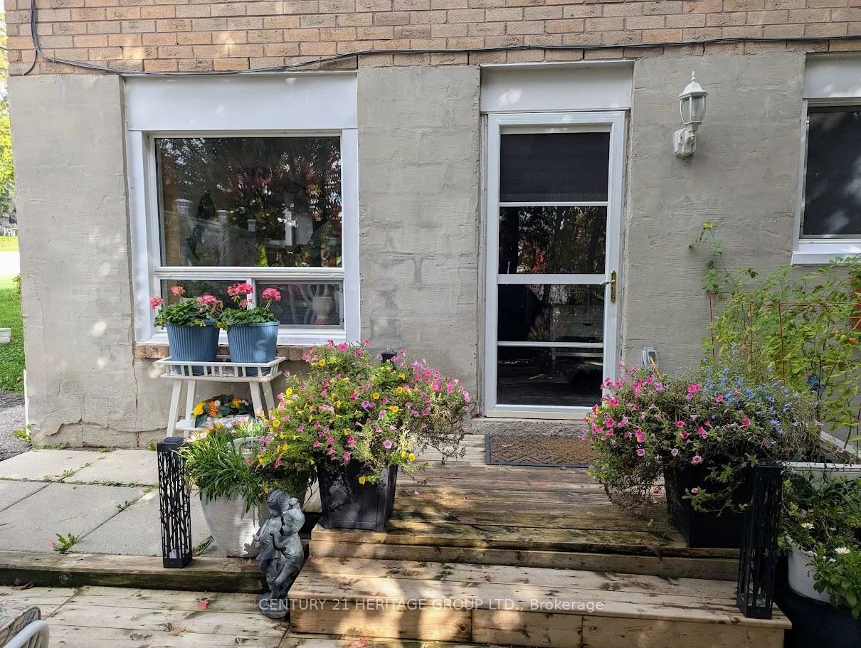 176, John, Bradford, Bradford West Gwillimbury
