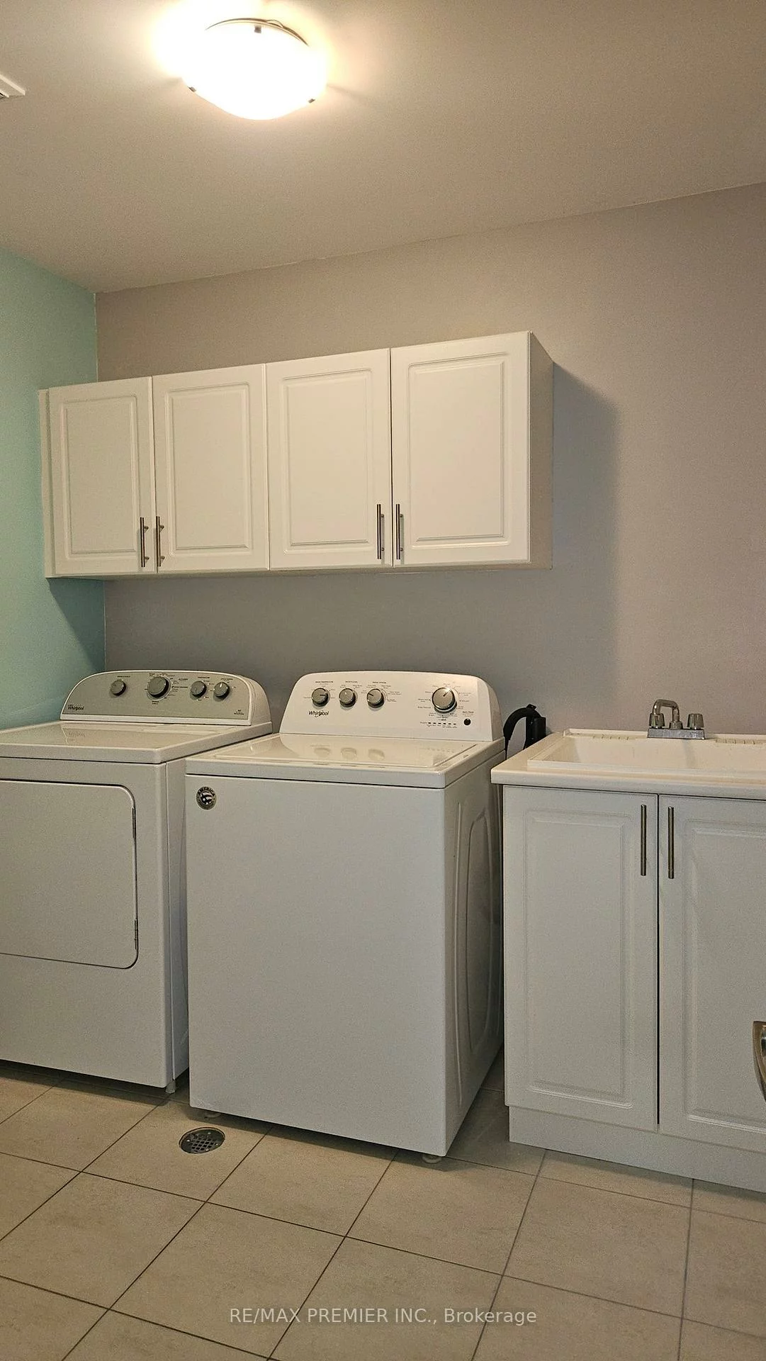 96, Fortis, Bradford, Bradford West Gwillimbury