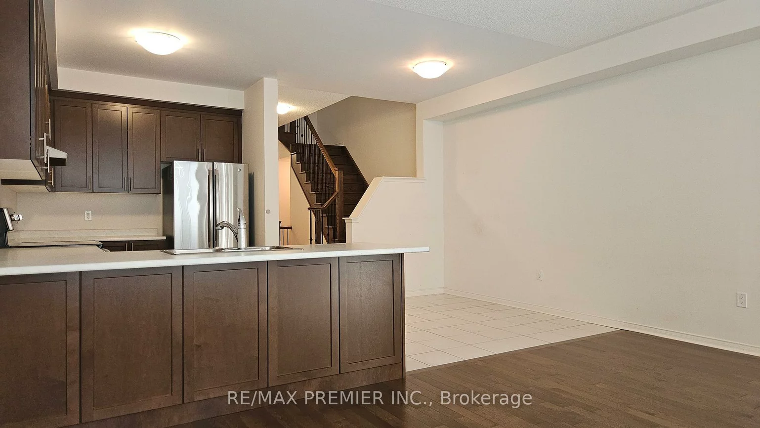96, Fortis, Bradford, Bradford West Gwillimbury