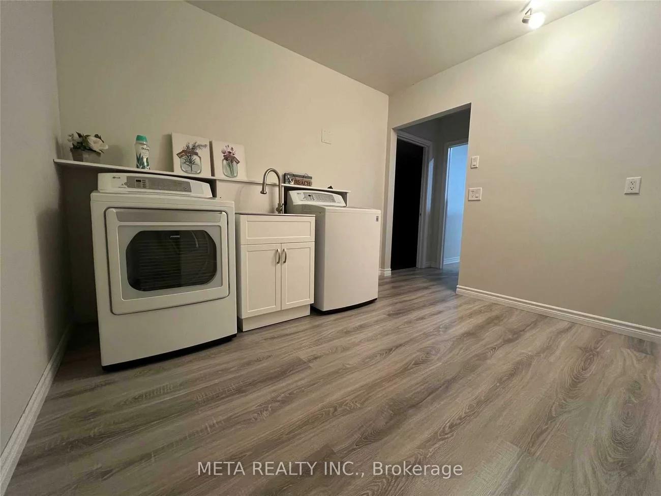 44, Highland, Bradford, Bradford West Gwillimbury