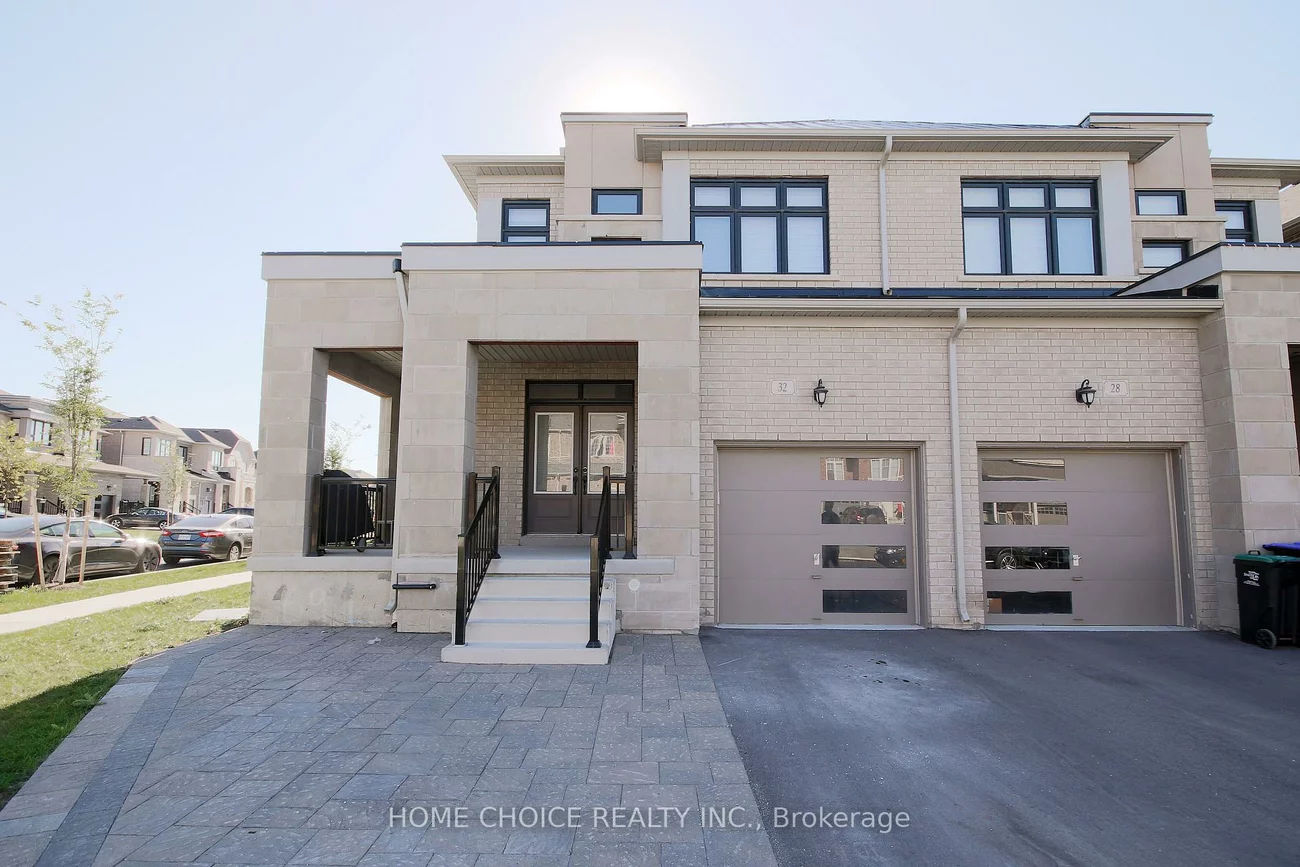 32, Ferragine, Bradford, Bradford West Gwillimbury