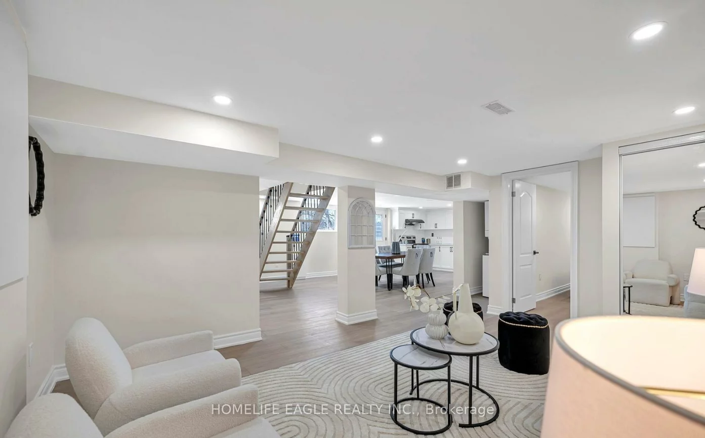 244, Simcoe, Bradford, Bradford West Gwillimbury