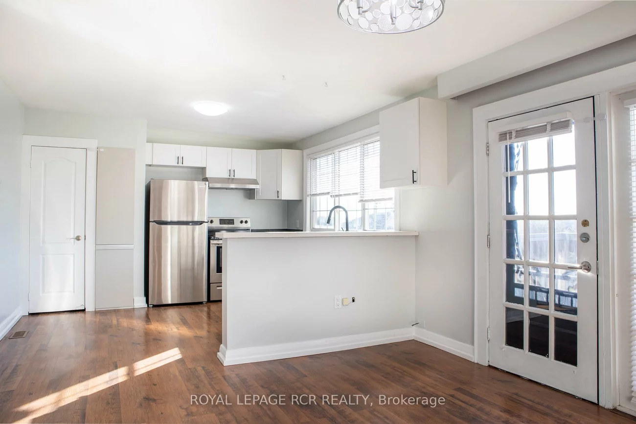 22, Centre, Bradford, Bradford West Gwillimbury