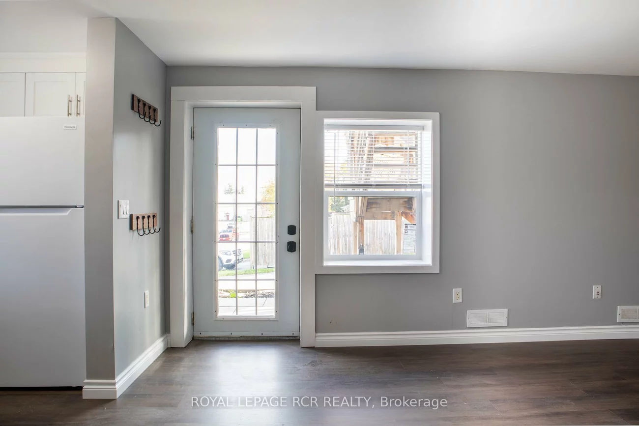 22, Centre, Bradford, Bradford West Gwillimbury