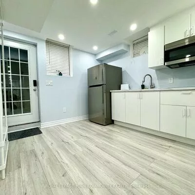 51, Cayton, Bradford, Bradford West Gwillimbury