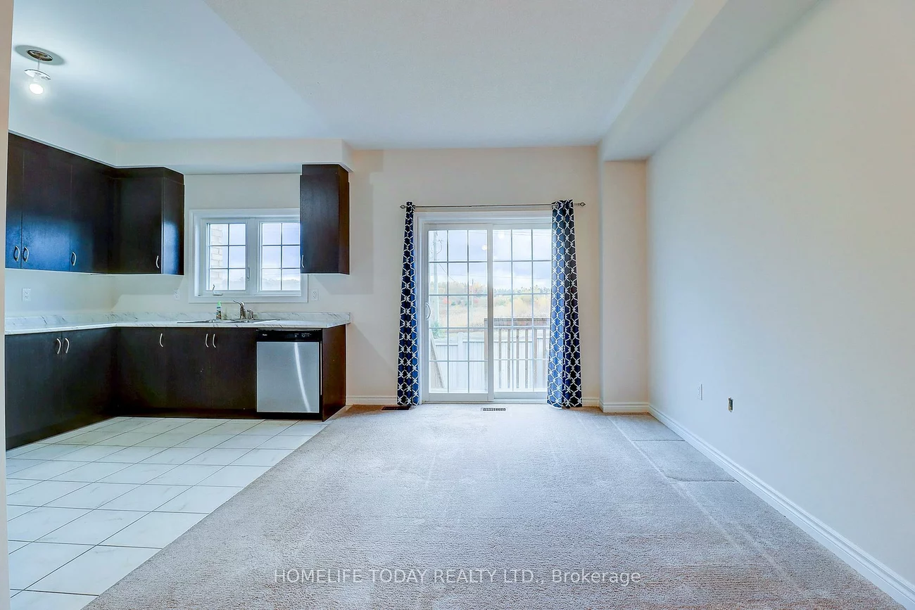 67, Daniele, Bradford, Bradford West Gwillimbury