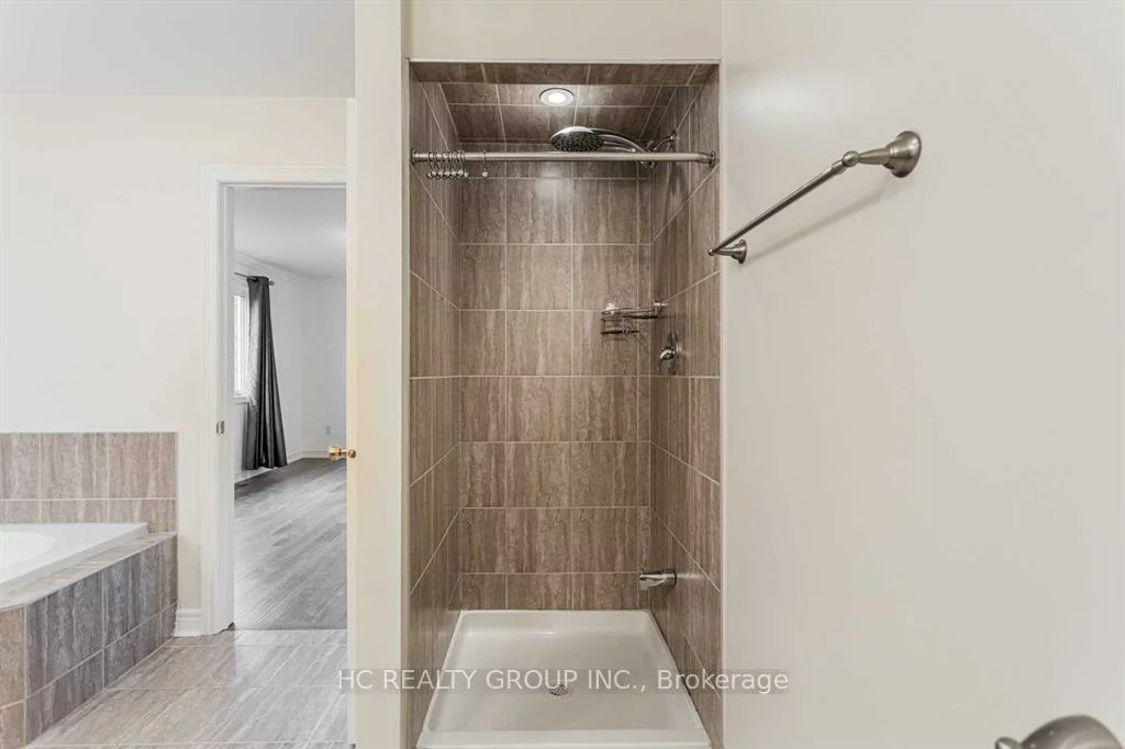 20, Tigertail, Bradford, Bradford West Gwillimbury