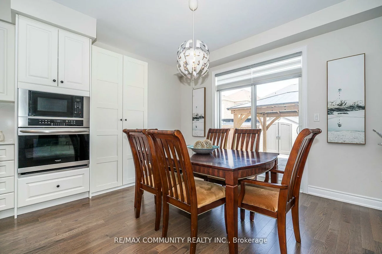 146, Wandering Glider, Bradford, Bradford West Gwillimbury