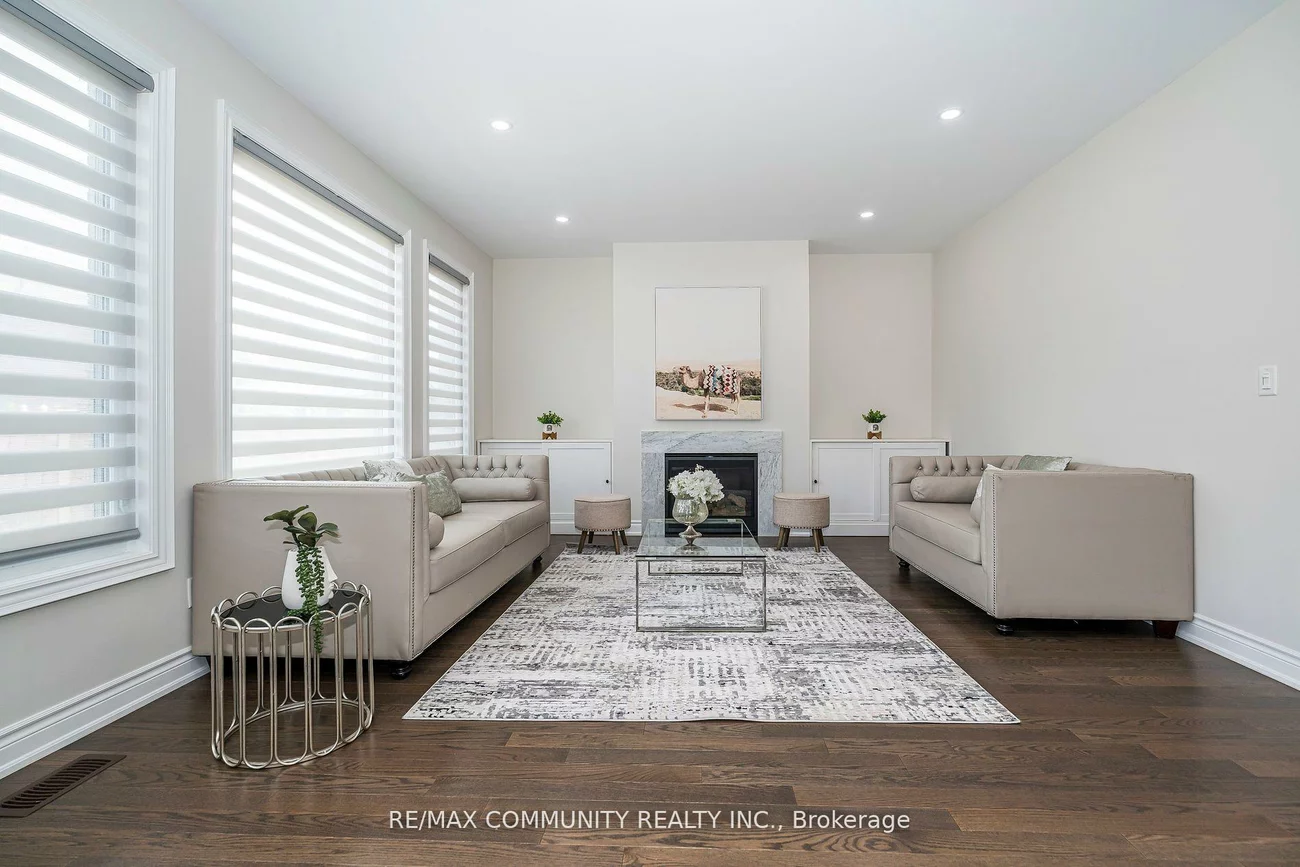 146, Wandering Glider, Bradford, Bradford West Gwillimbury