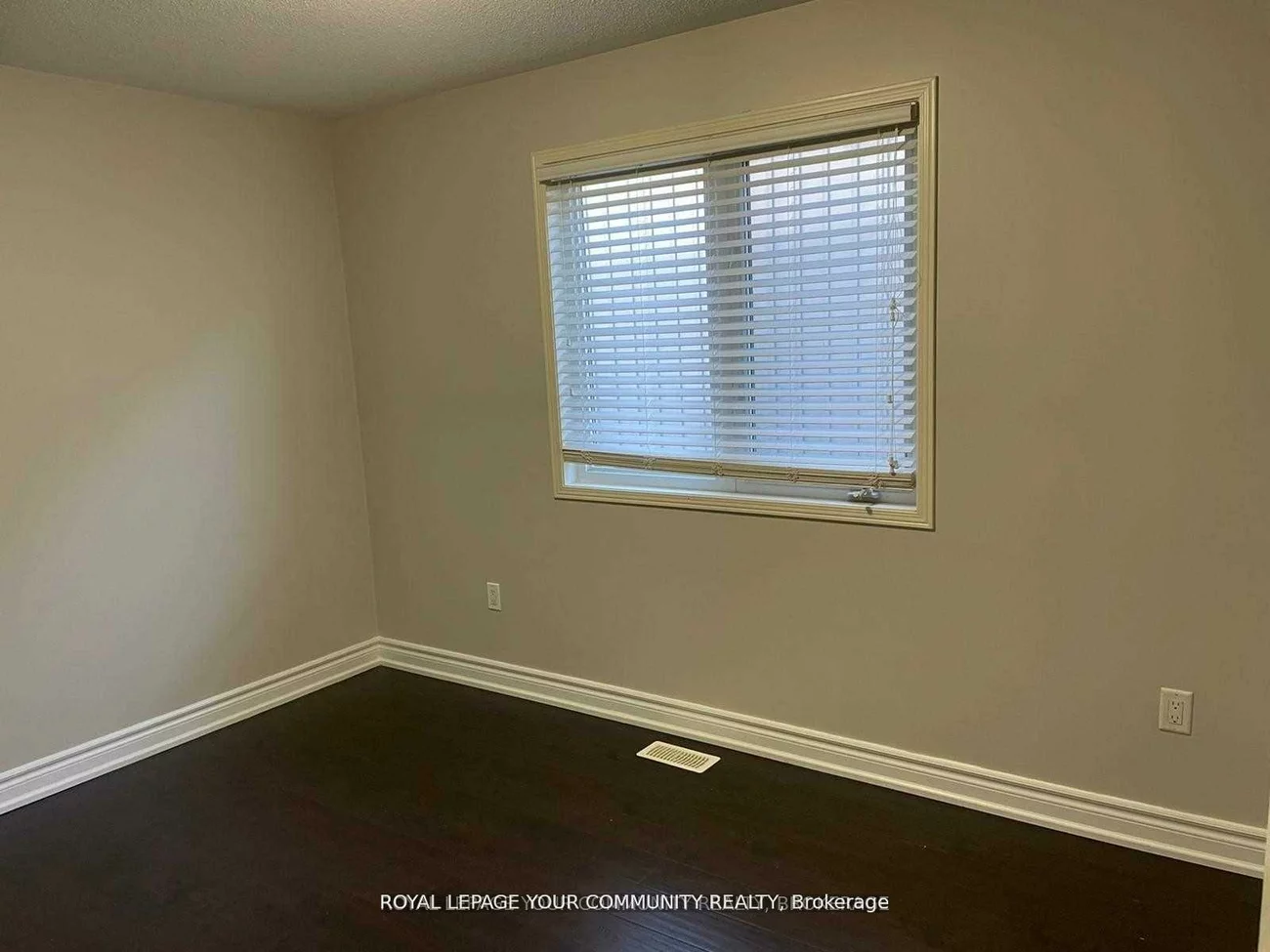 122, Russel, Bradford, Bradford West Gwillimbury