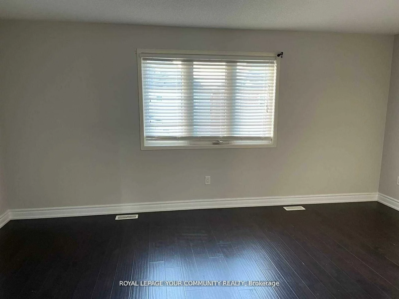 122, Russel, Bradford, Bradford West Gwillimbury