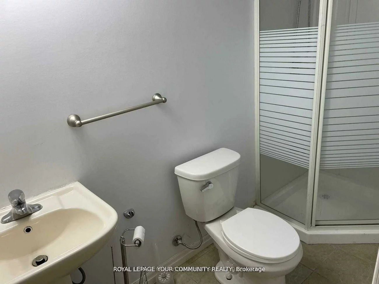 122, Russel, Bradford, Bradford West Gwillimbury