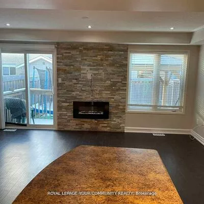 122, Russel, Bradford, Bradford West Gwillimbury