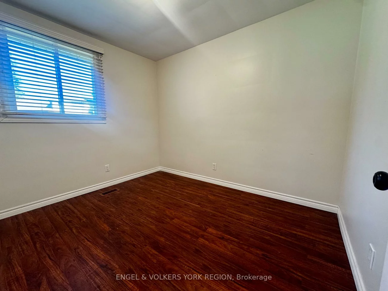 135, Luxury, Bradford, Bradford West Gwillimbury