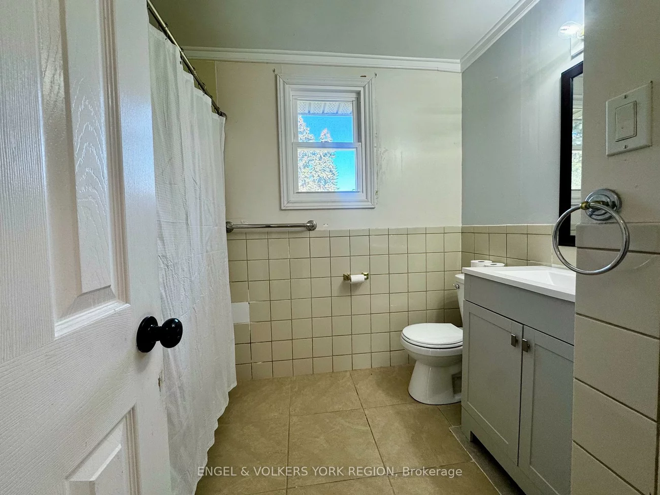 135, Luxury, Bradford, Bradford West Gwillimbury