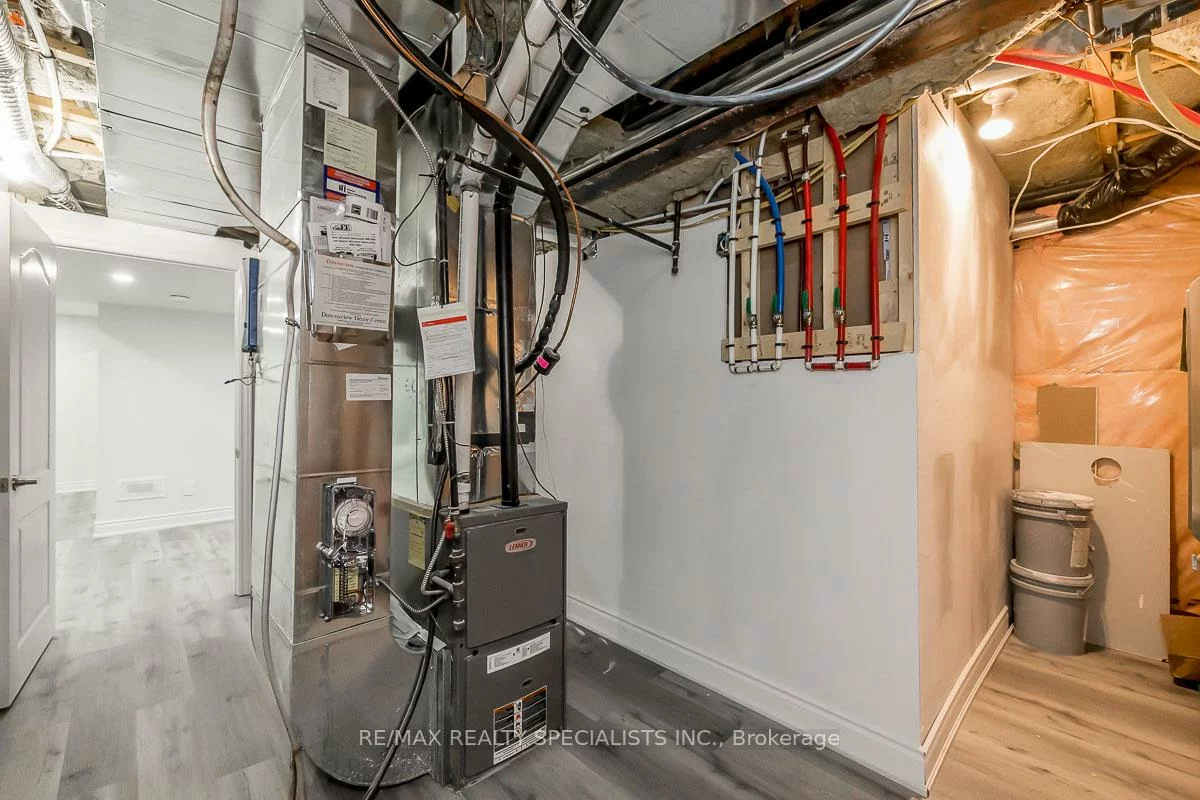 1, Huron, Bradford, Bradford West Gwillimbury