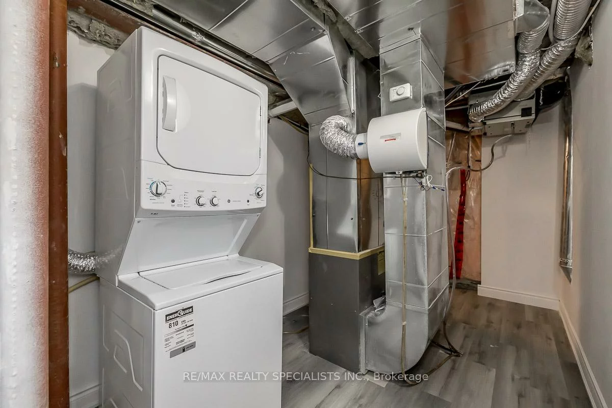 1, Huron, Bradford, Bradford West Gwillimbury