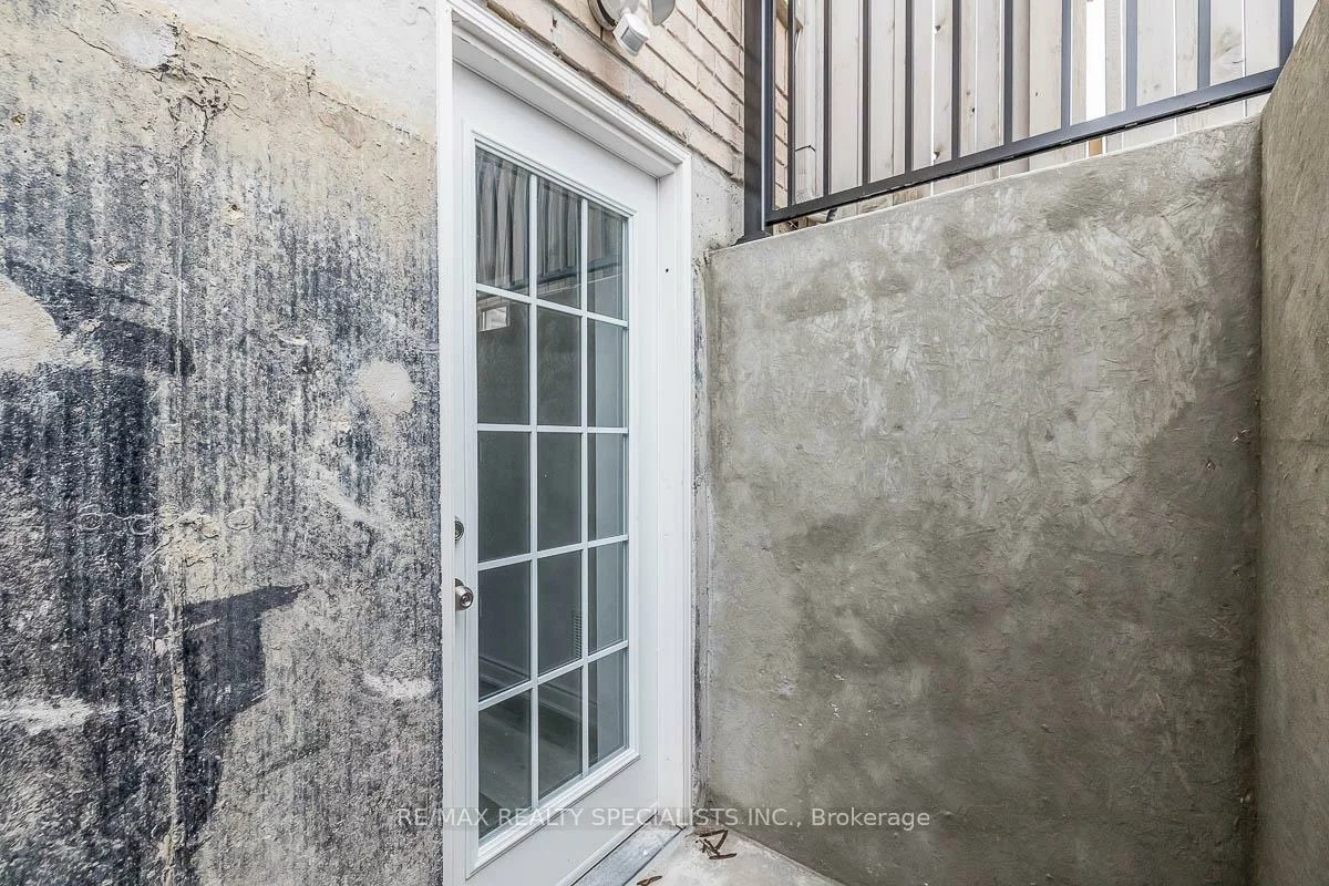 1, Huron, Bradford, Bradford West Gwillimbury