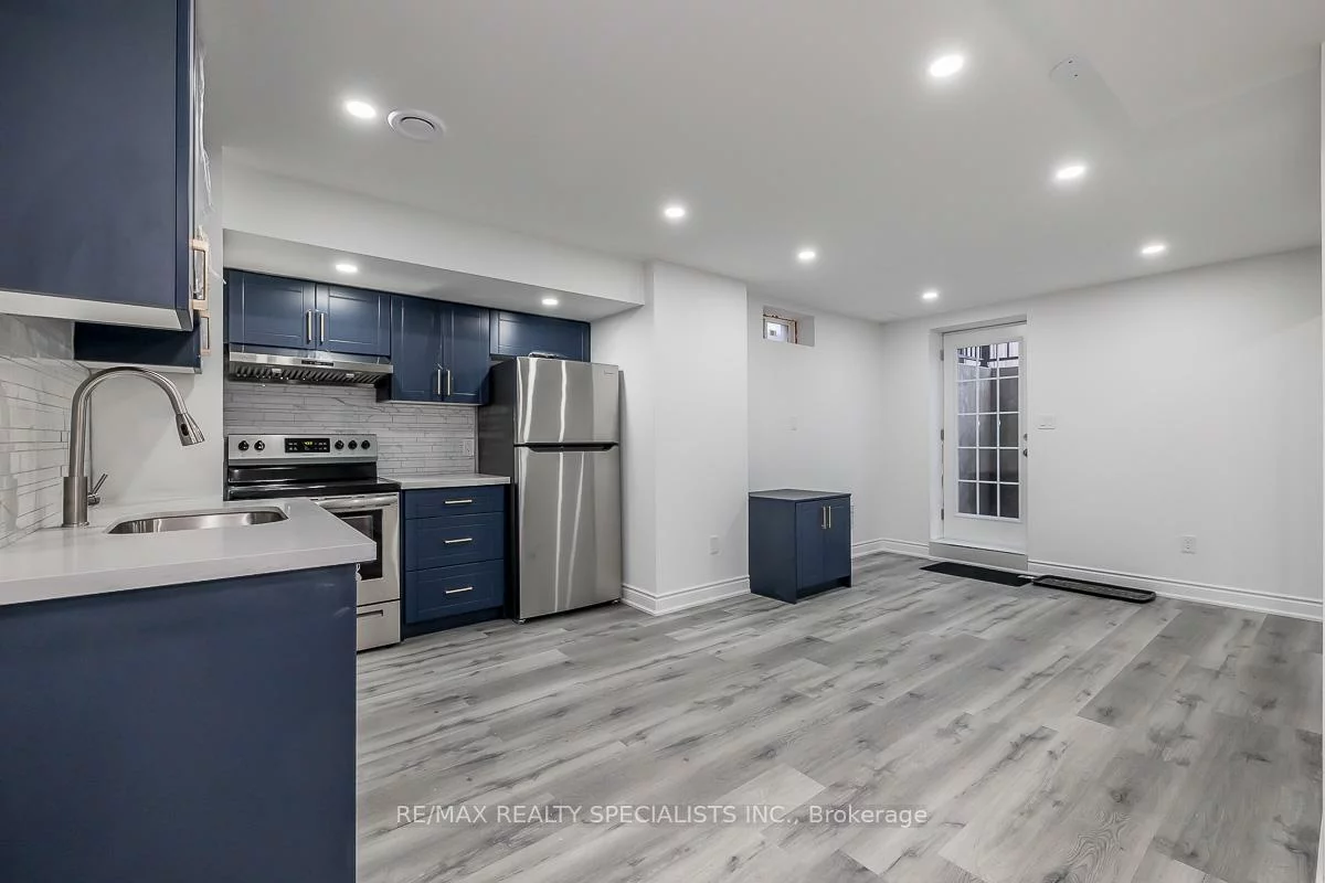 1, Huron, Bradford, Bradford West Gwillimbury