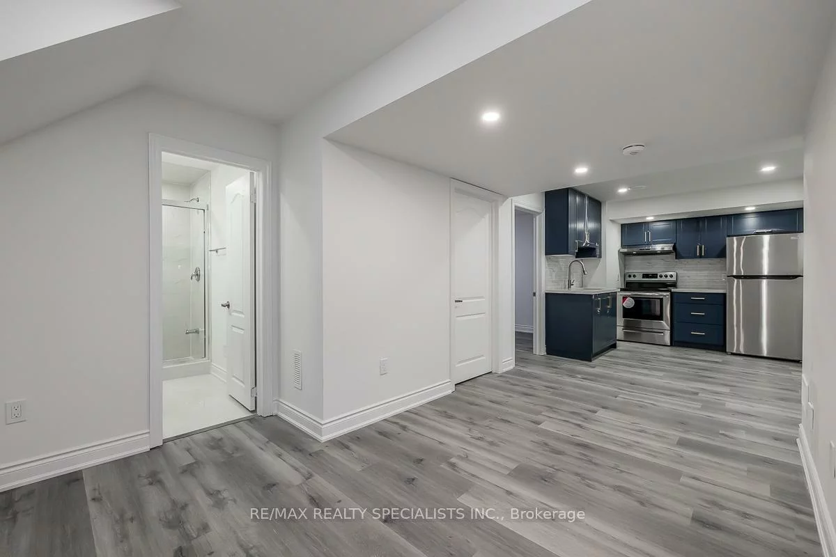 1, Huron, Bradford, Bradford West Gwillimbury