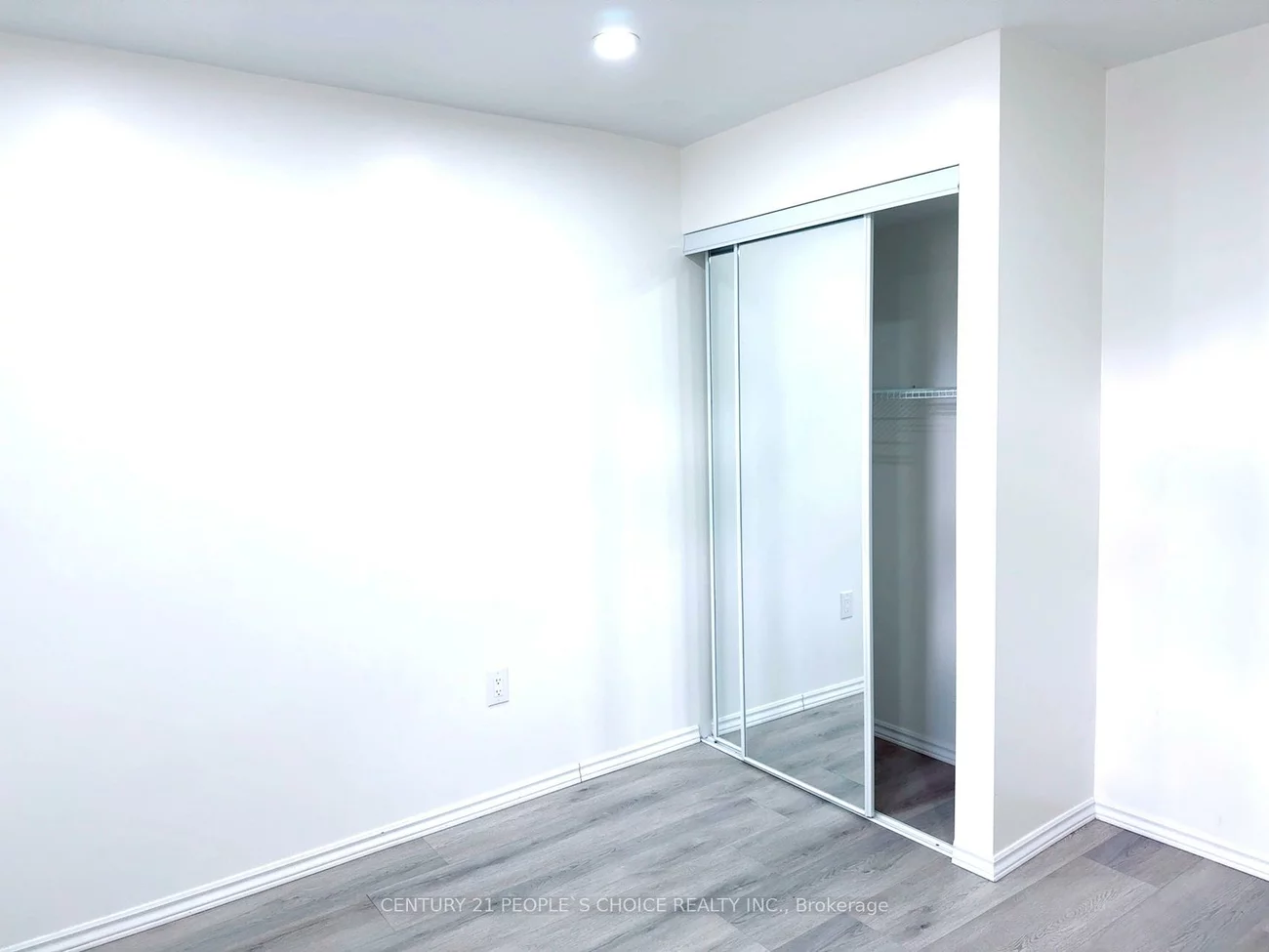 15, Slack, Bradford, Bradford West Gwillimbury