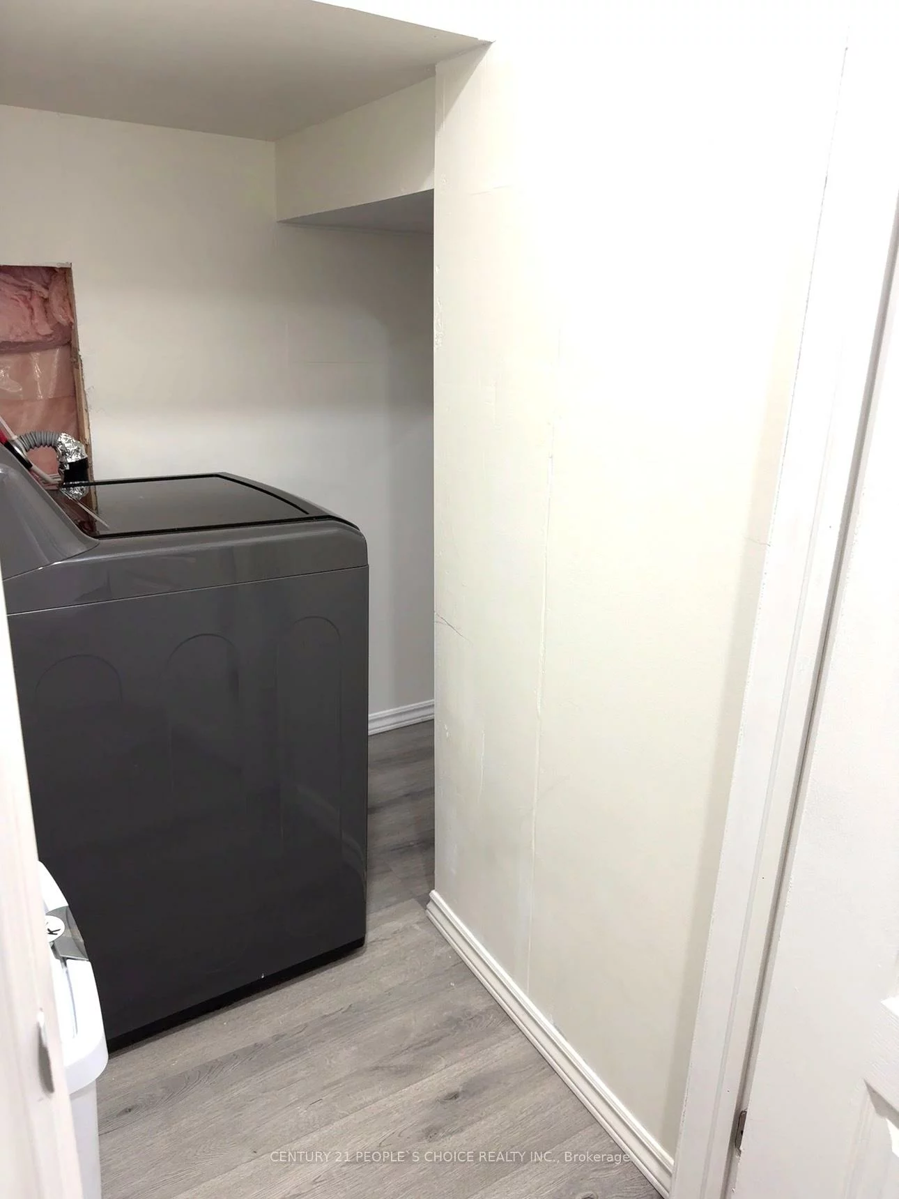 15, Slack, Bradford, Bradford West Gwillimbury